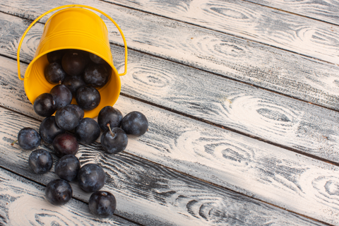 Grape and Oak background